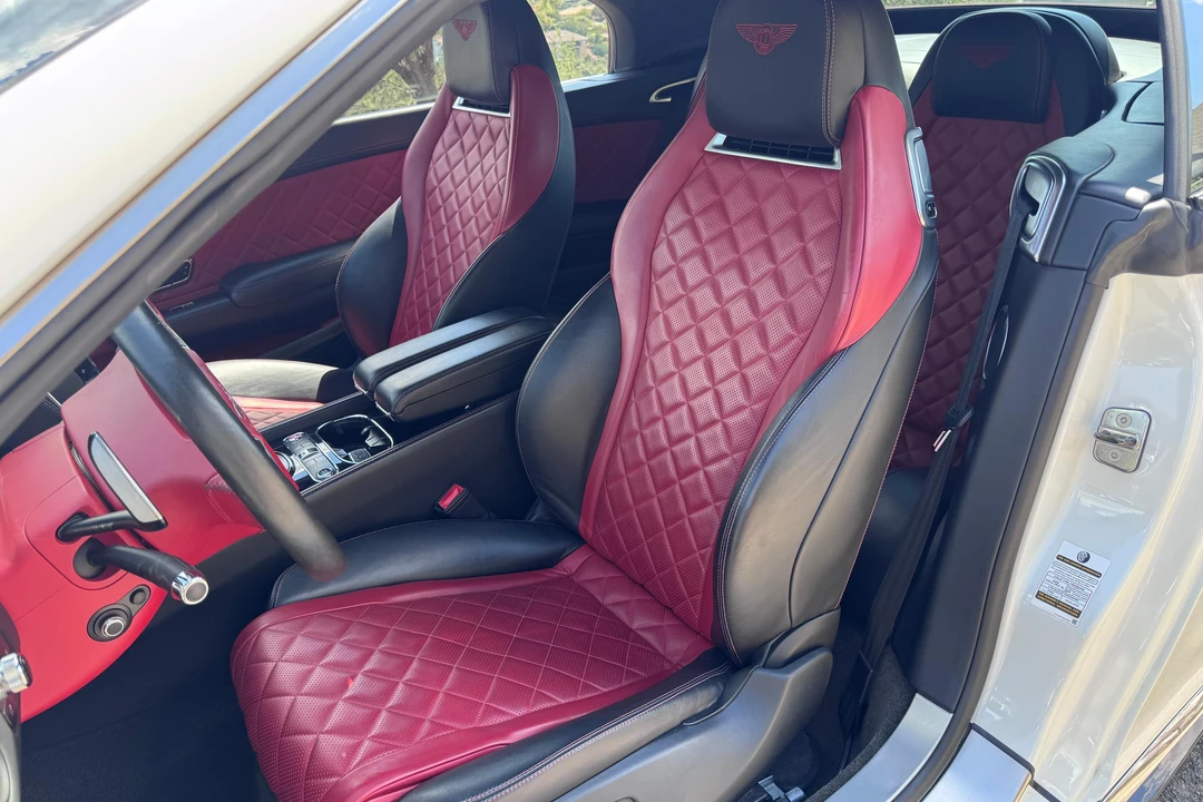 2016 Bentley Continental GT V8 2nd Gen - Image 28 of 31