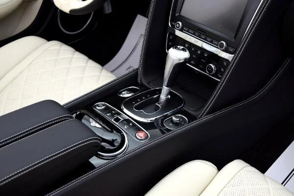 2016 Bentley Continental GT V8 2nd Gen - Image 15 of 21