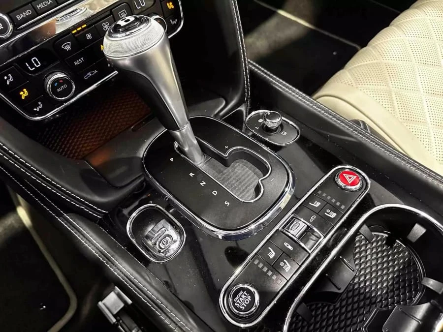 2016 Bentley Continental GTC - Image 26 of 31