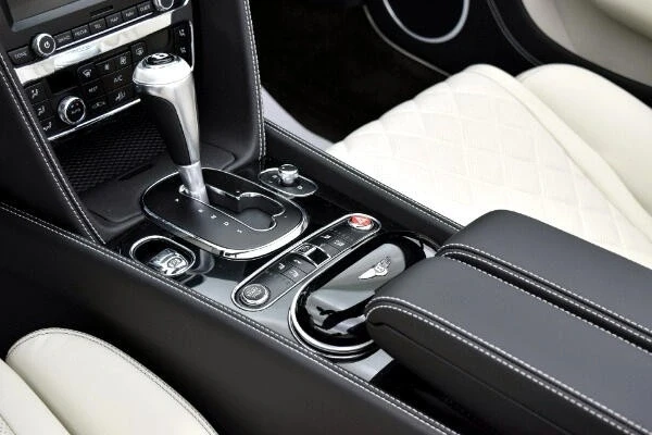 2016 Bentley Continental GT V8 2nd Gen - Image 15 of 21