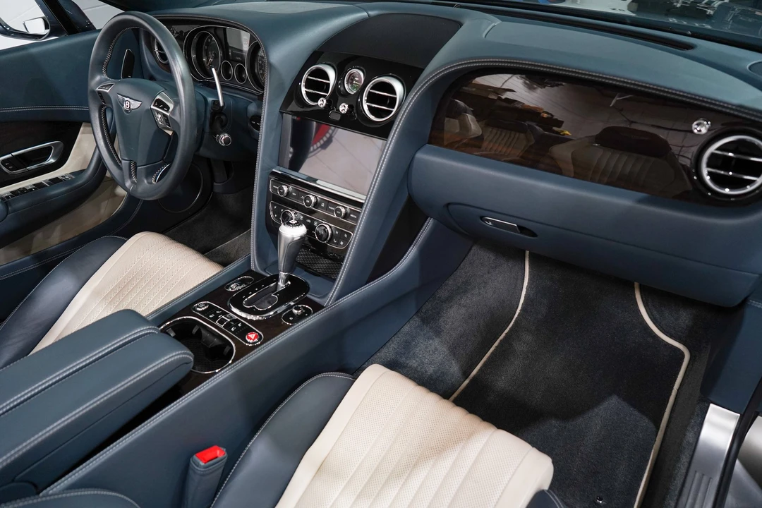 2016 Bentley Continental GT V8 2nd Gen - Image 19 of 31
