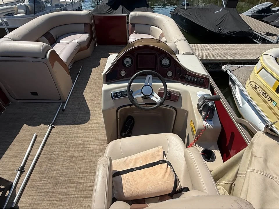 2016 Bentley - Image 15 of 16