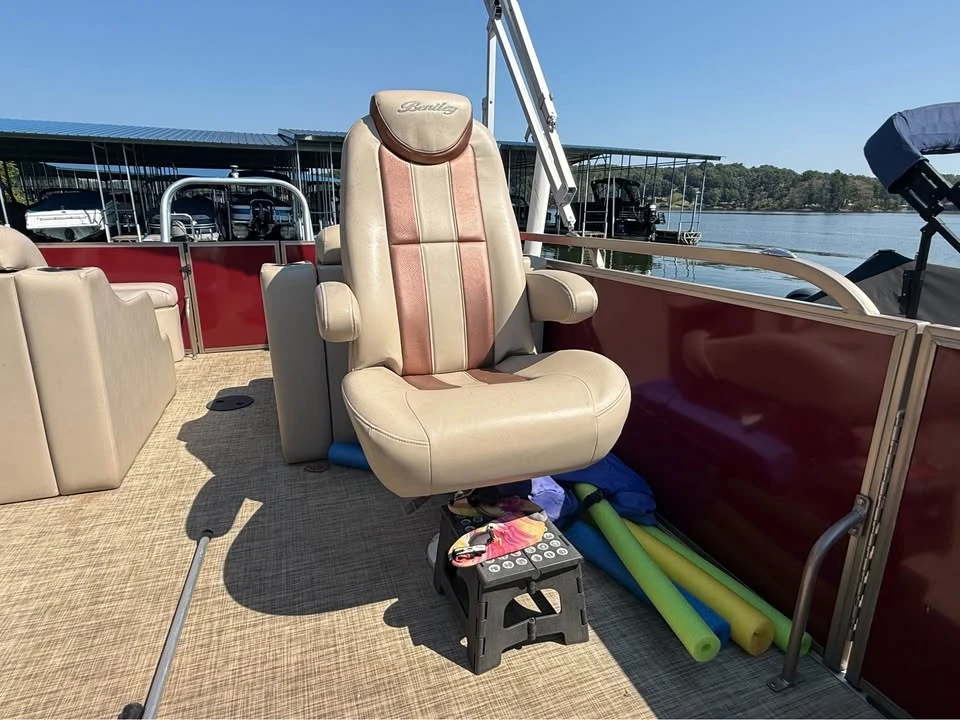 2016 Bentley - Image 7 of 16