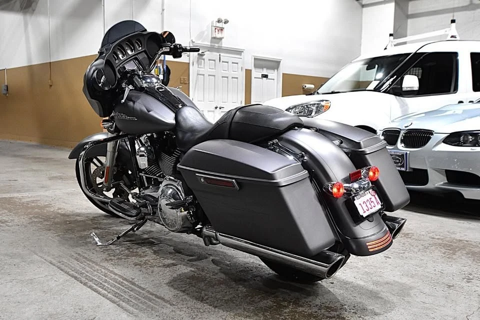 2016 Bentley - Image 4 of 20