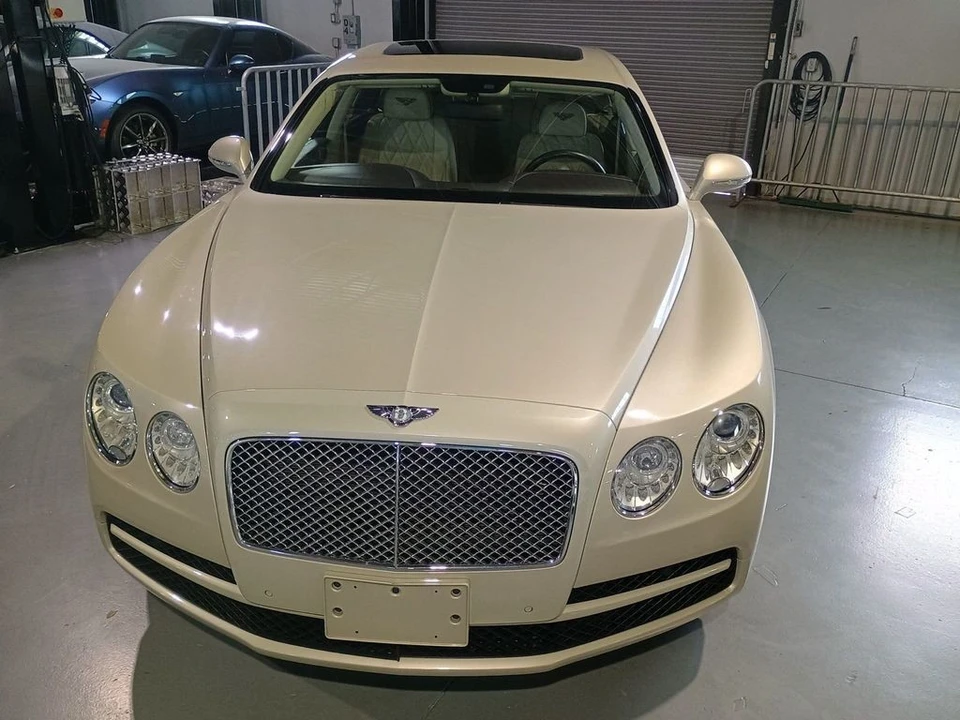 2016 Bentley Continental Flying Spur - Image 9 of 12