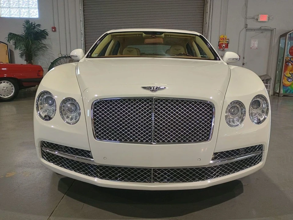2016 Bentley Continental Flying Spur - Image 8 of 12
