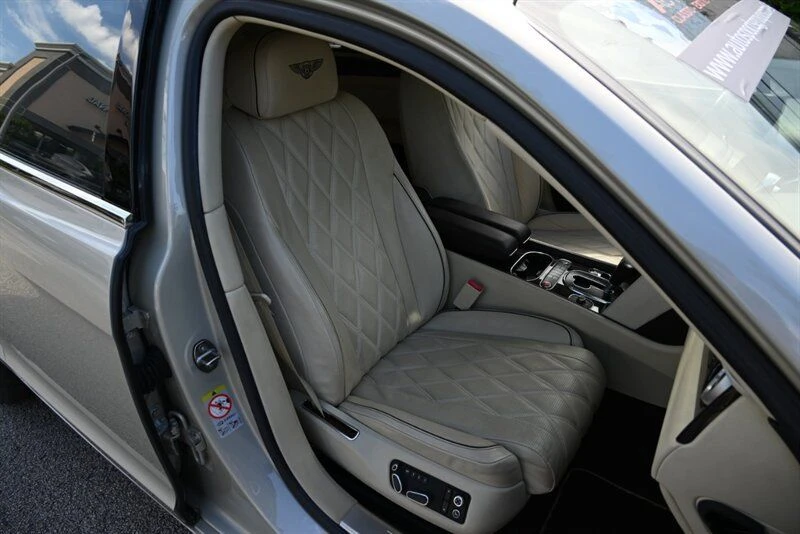 2016 Bentley Continental Flying Spur - Image 14 of 20