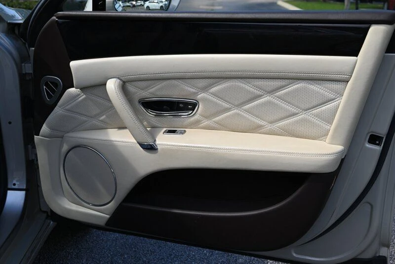 2016 Bentley Continental Flying Spur - Image 16 of 20