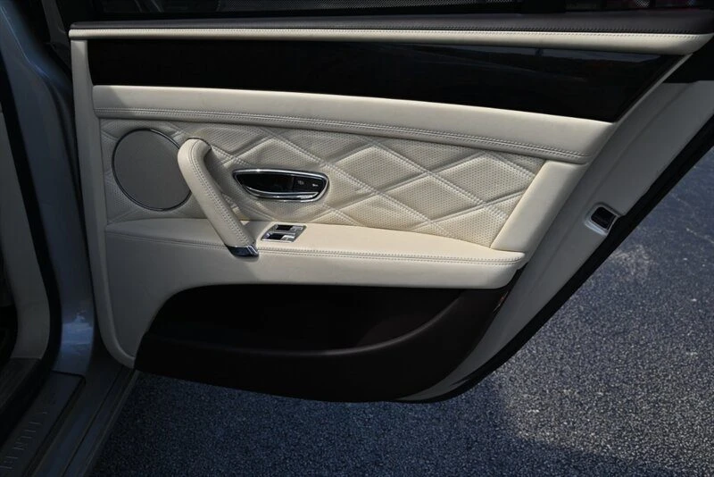 2016 Bentley Continental Flying Spur - Image 20 of 20