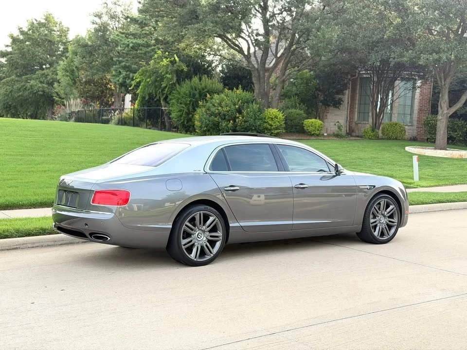 2016 Bentley - Image 4 of 16