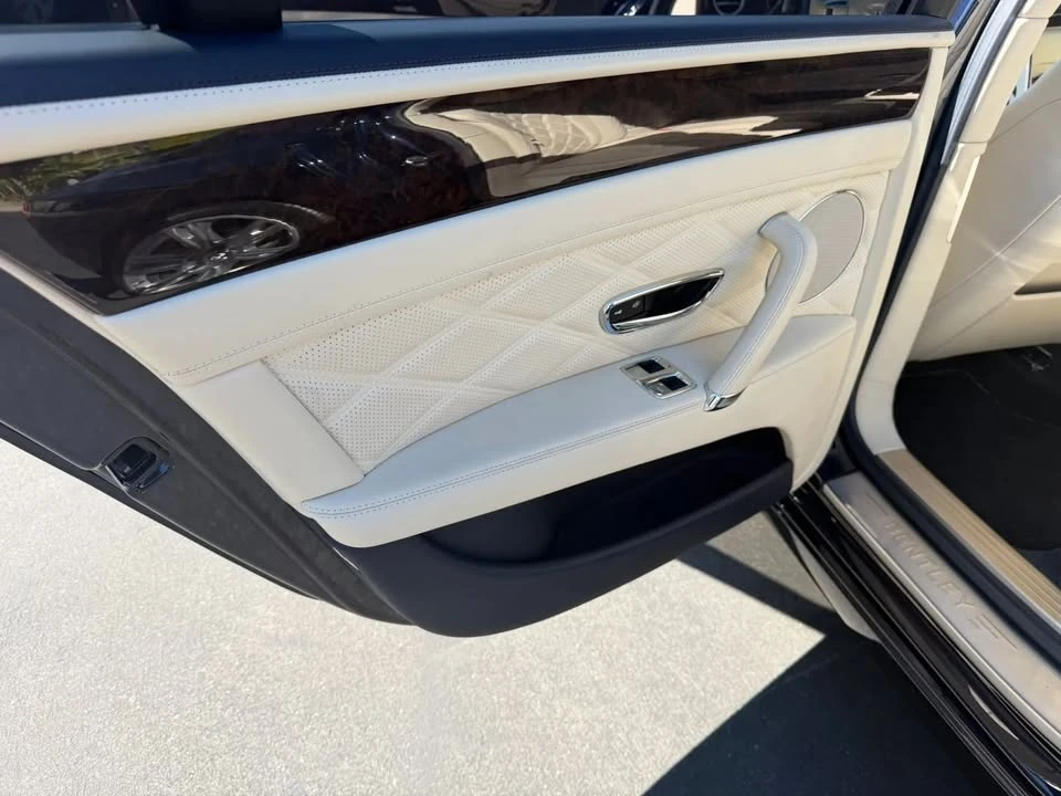 2016 Bentley Continental Flying Spur - Image 19 of 20