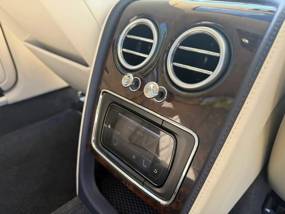 2016 Bentley Continental Flying Spur - Image 16 of 20