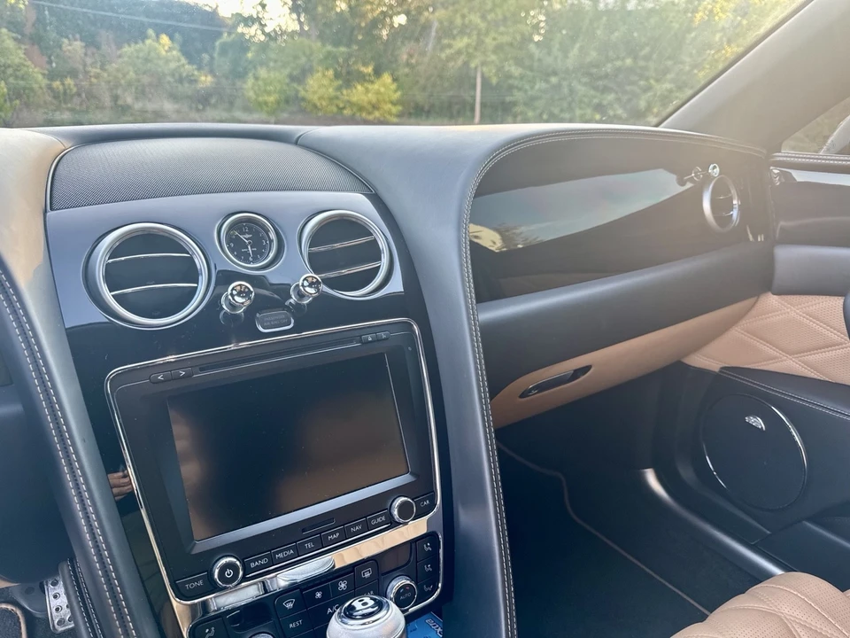2016 Bentley Continental Flying Spur - Image 11 of 16