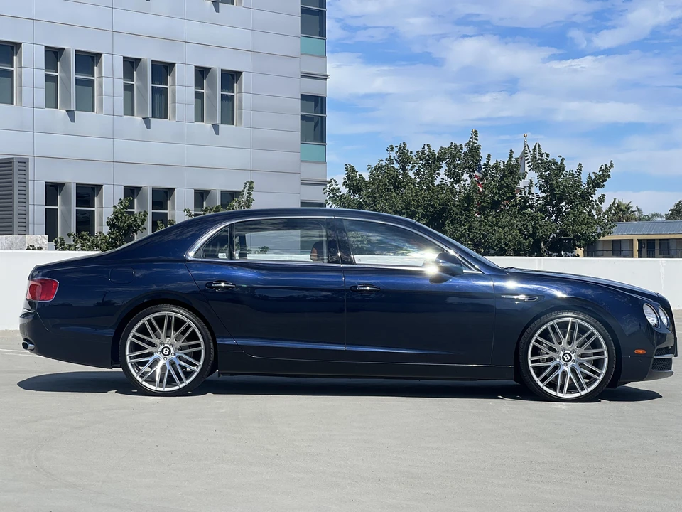 2016 Bentley Continental Flying Spur - Image 12 of 31