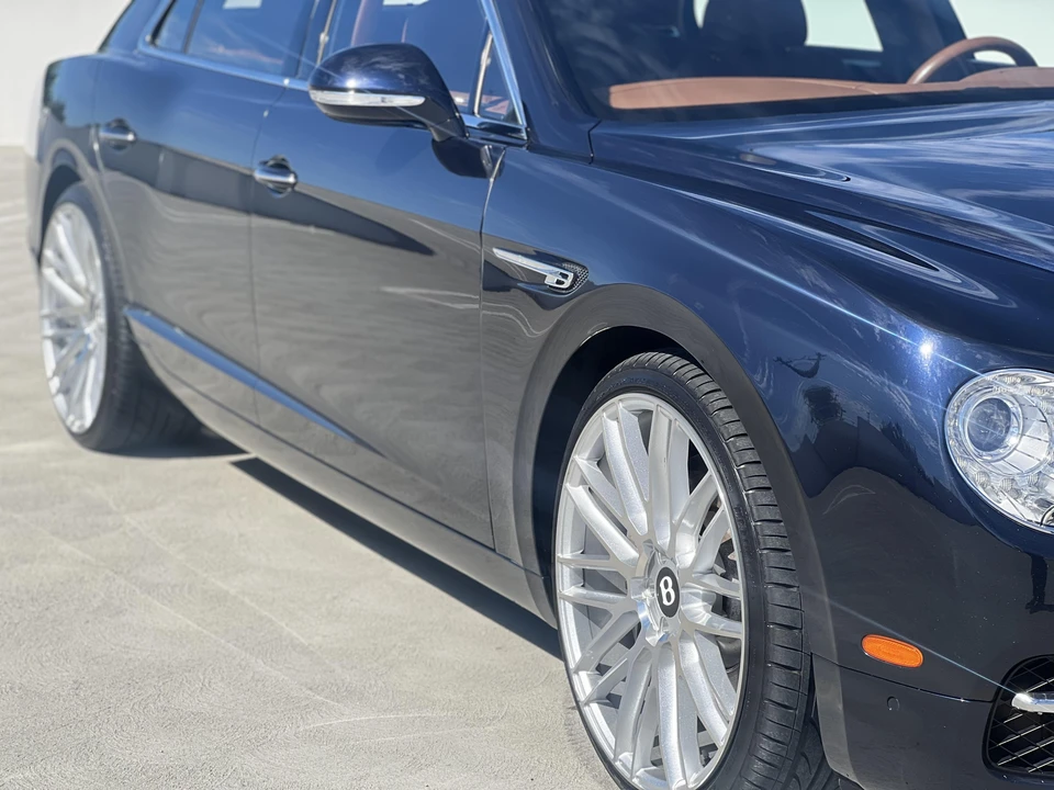 2016 Bentley Continental Flying Spur - Image 22 of 31
