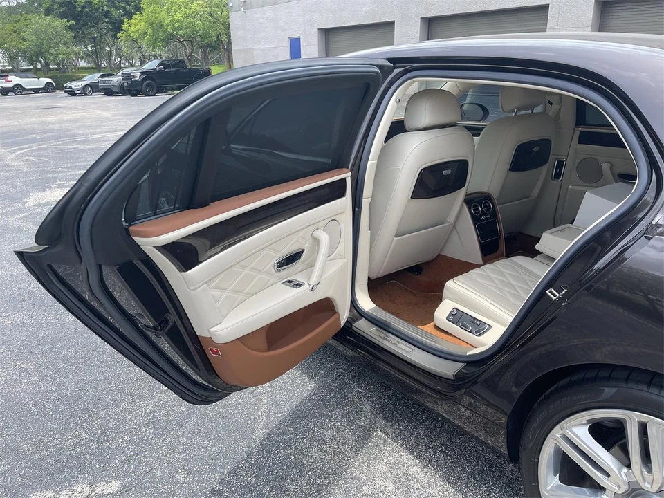 2016 Bentley Continental Flying Spur - Image 17 of 30