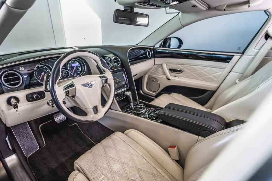 2016 Bentley Continental Flying Spur - Image 9 of 12