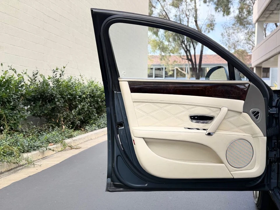 2016 Bentley Continental Flying Spur - Image 19 of 21