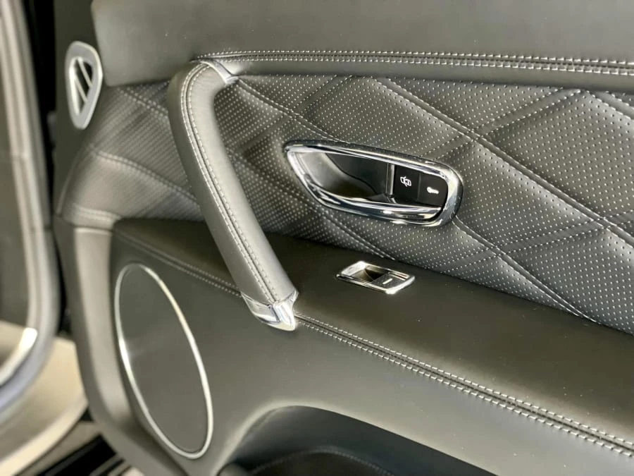 2016 Bentley Continental - Image 30 of 31