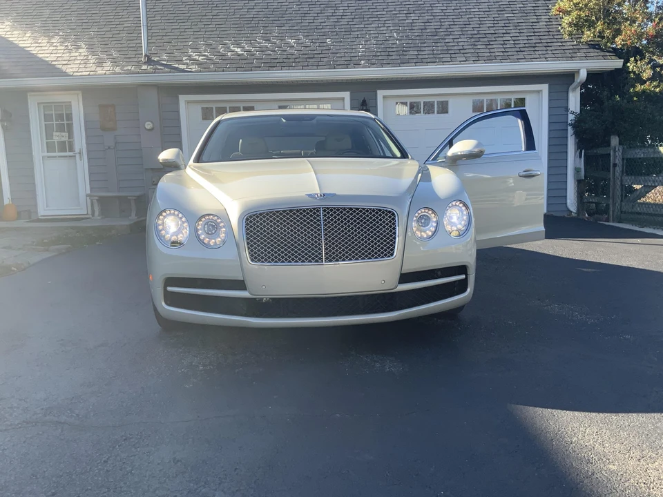 2016 Bentley Continental Flying Spur - Image 27 of 31
