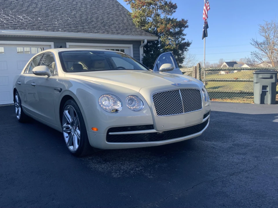 2016 Bentley Continental Flying Spur - Image 28 of 31