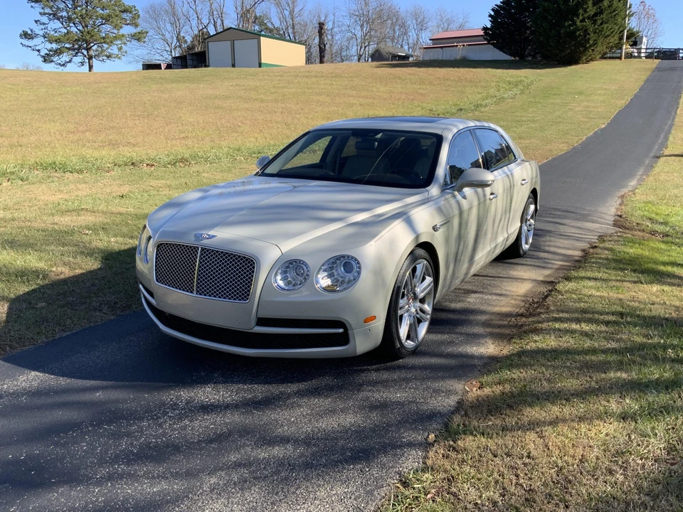 2016 Bentley Continental Flying Spur - Image 2 of 31