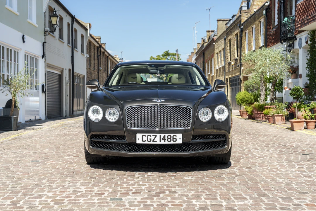 2016 Bentley Continental Flying Spur - Image 2 of 31