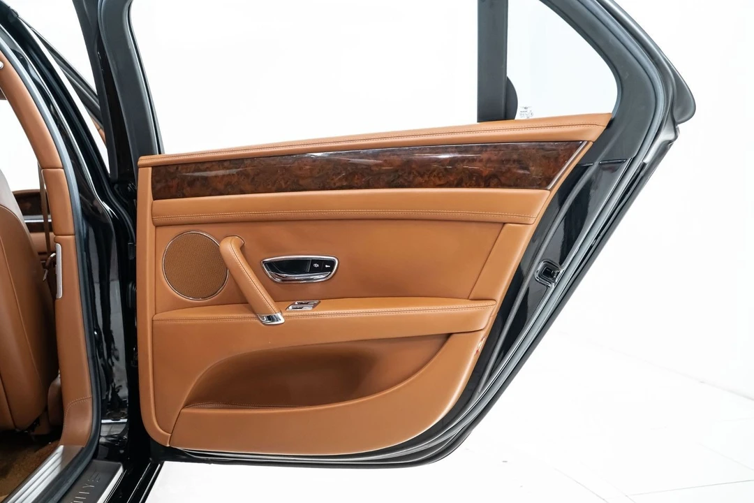 2016 Bentley Continental Flying Spur - Image 26 of 31