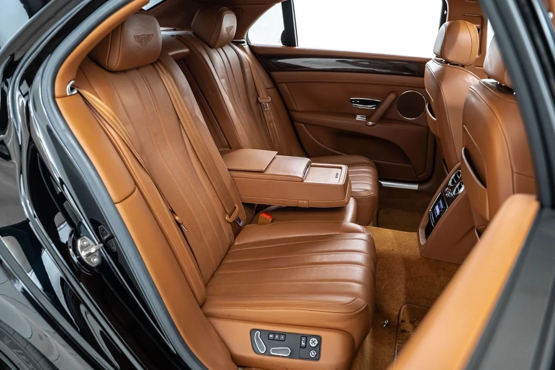 2016 Bentley Continental Flying Spur - Image 28 of 31