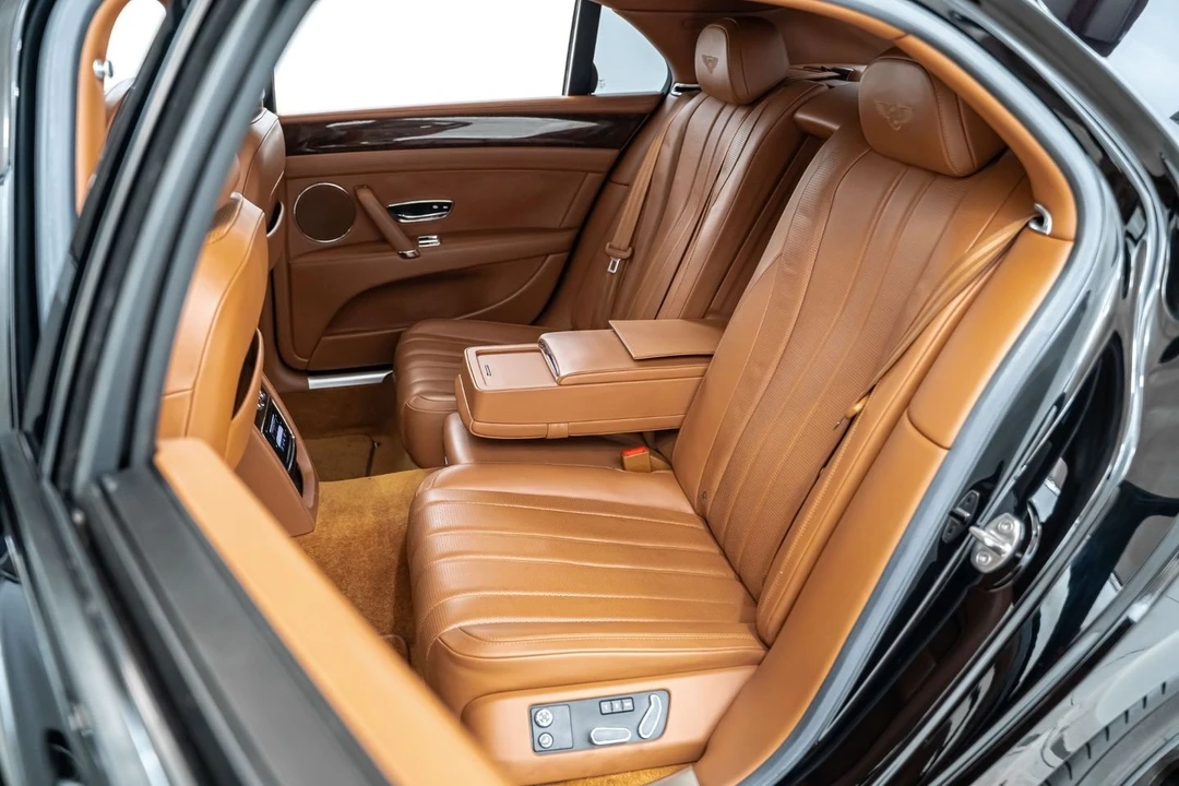2016 Bentley Continental Flying Spur - Image 23 of 31