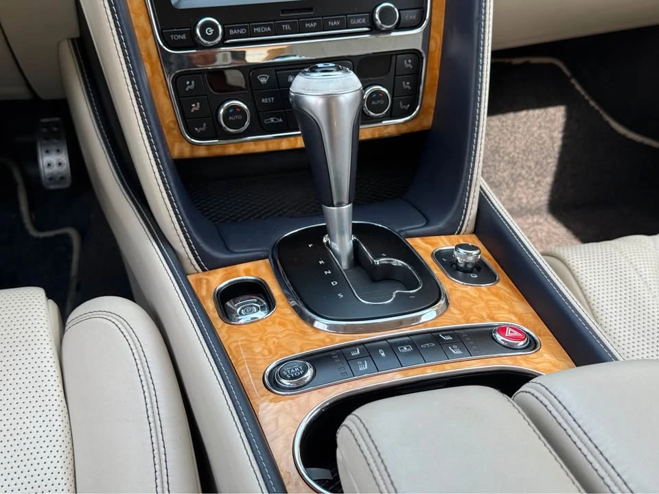 2016 Bentley Continental Flying Spur - Image 17 of 18