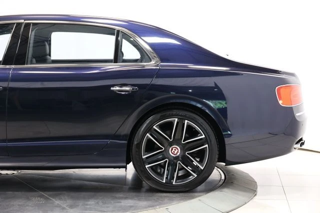 2016 Bentley Continental - Image 10 of 31