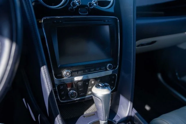 2016 Bentley Continental Flying Spur - Image 17 of 18