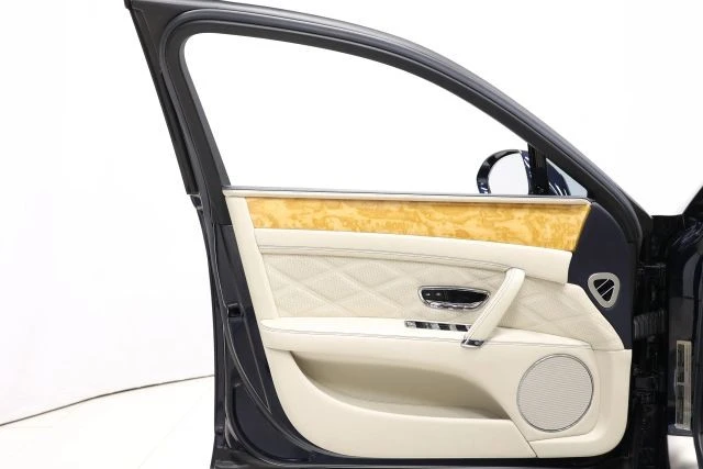 2016 Bentley Continental Flying Spur - Image 11 of 31
