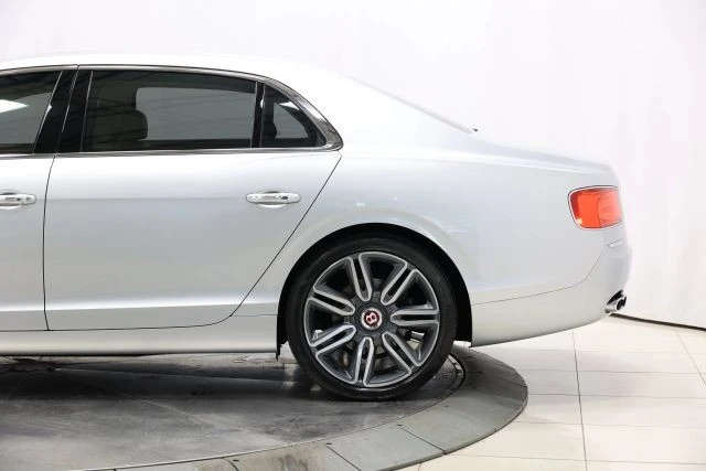 2016 Bentley Continental Flying Spur - Image 9 of 12