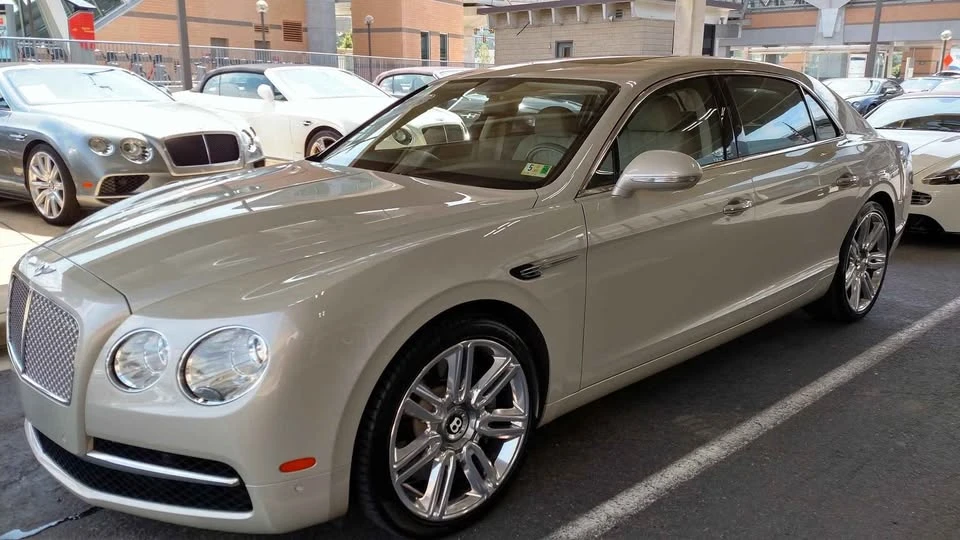 2016 Bentley Continental Flying Spur - Image 2 of 10