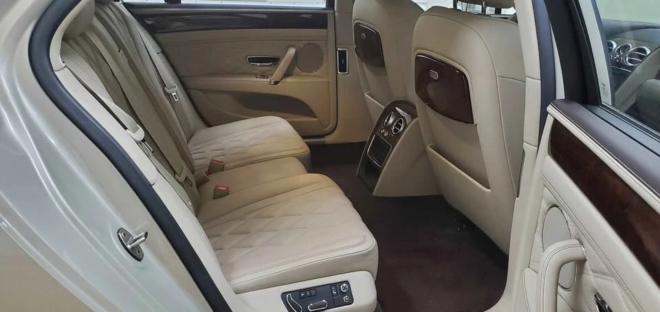 2016 Bentley Continental Flying Spur - Image 5 of 10