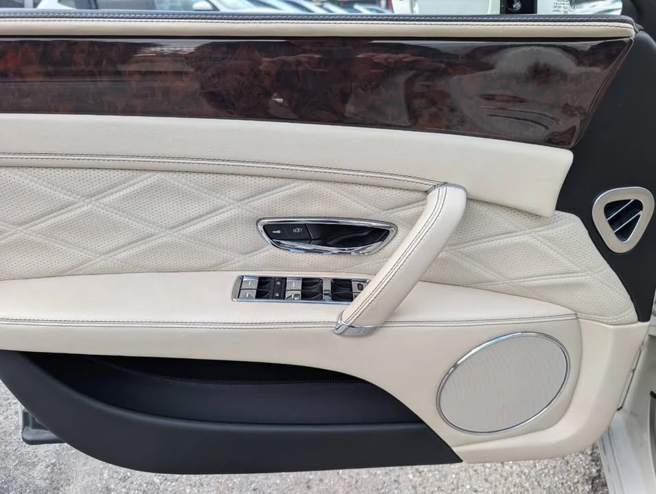 2016 Bentley Continental Flying Spur - Image 8 of 20