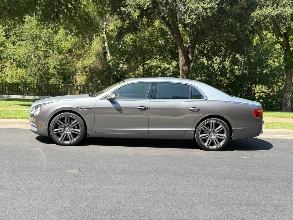 2016 Bentley - Image 6 of 18