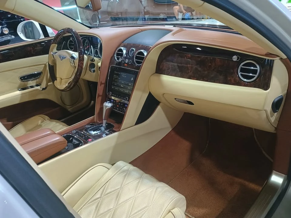 2016 Bentley Continental Flying Spur - Image 16 of 20