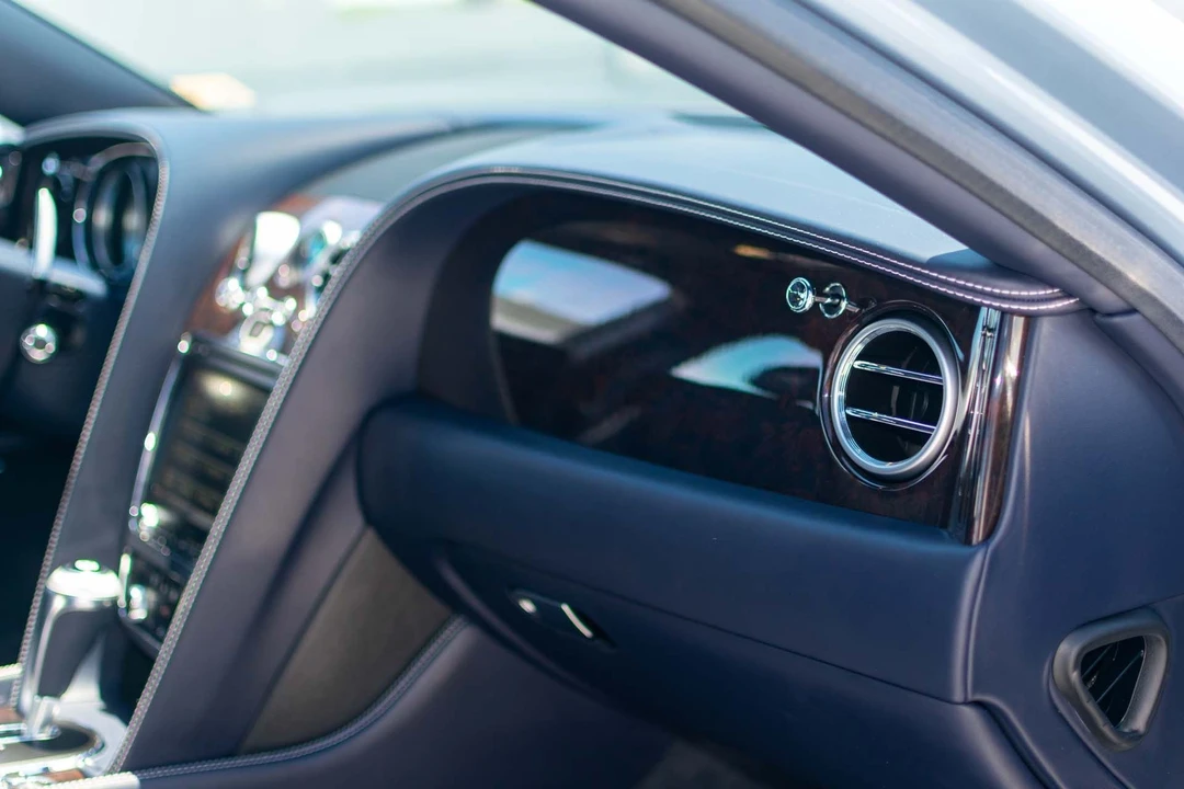 2016 Bentley Continental Flying Spur - Image 26 of 31