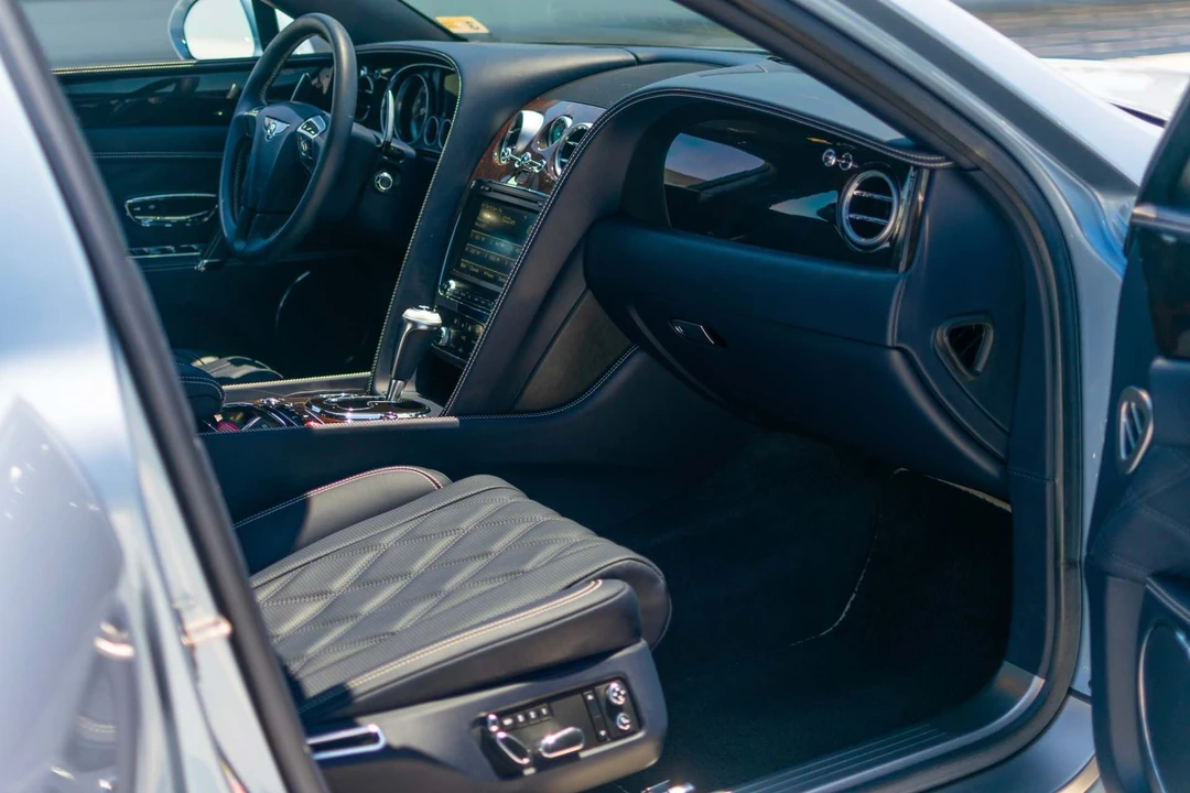 2016 Bentley Continental Flying Spur - Image 27 of 31