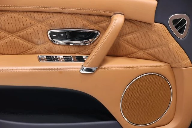 2016 Bentley Continental - Image 11 of 31