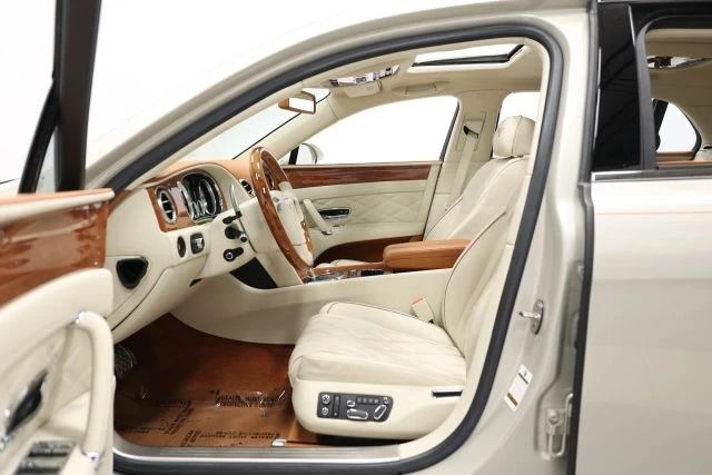 2016 Bentley Continental Flying Spur - Image 16 of 21