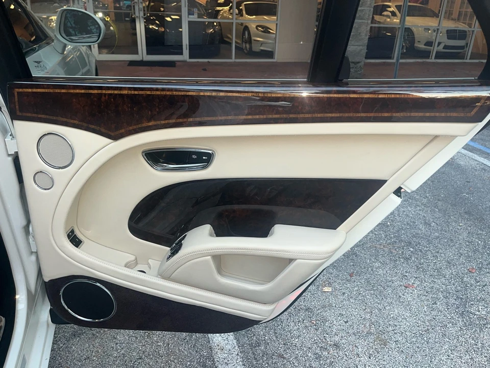 2016 Bentley Mulsanne 2nd Gen - Image 27 of 31