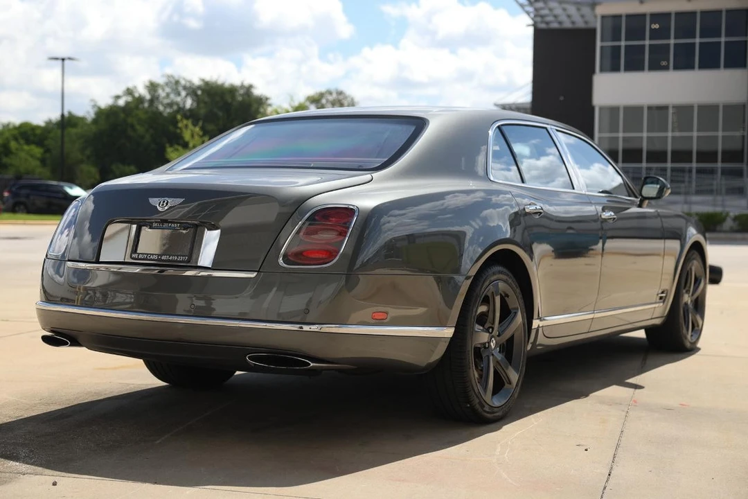 2016 Bentley - Image 13 of 31