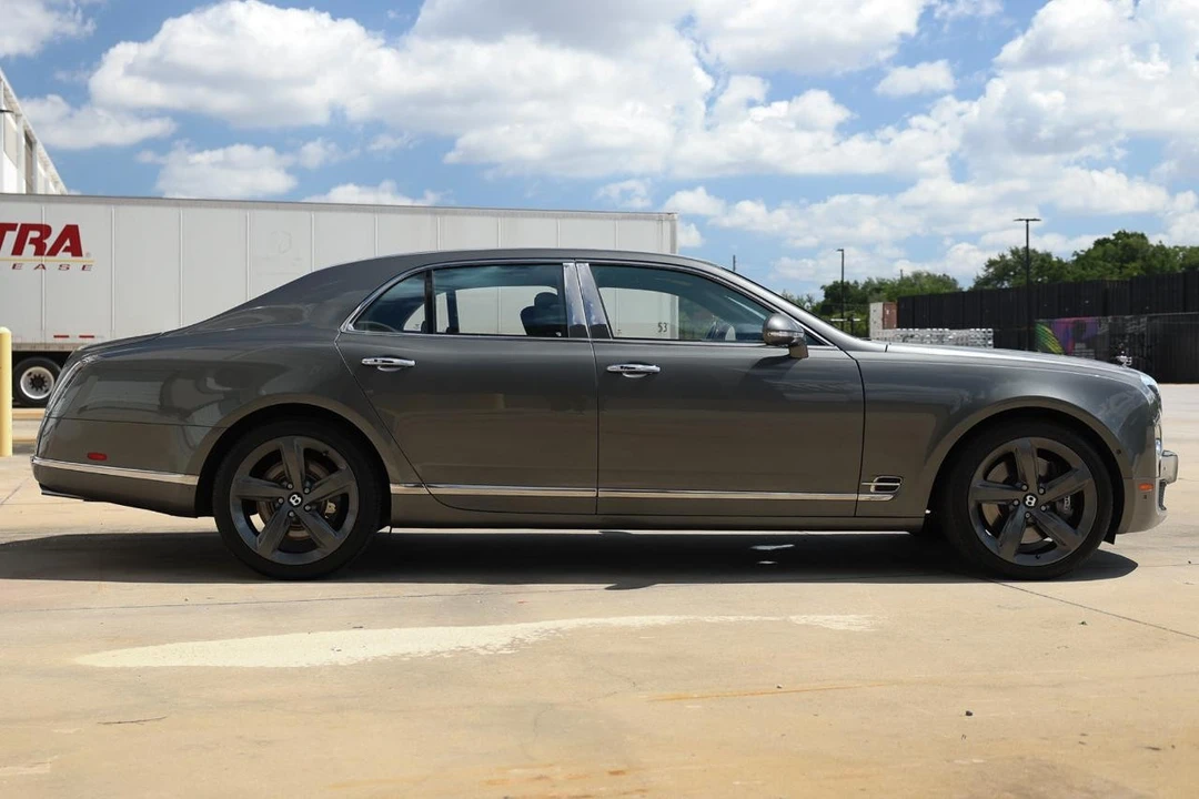 2016 Bentley - Image 15 of 31