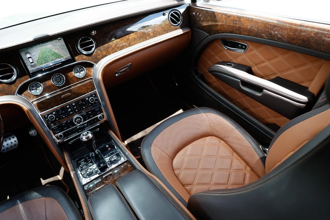 2016 Bentley - Image 23 of 31