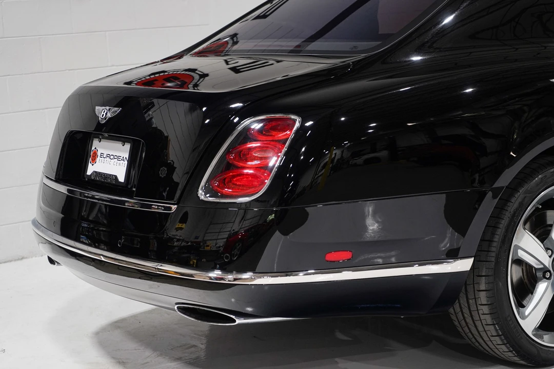 2016 Bentley - Image 24 of 31