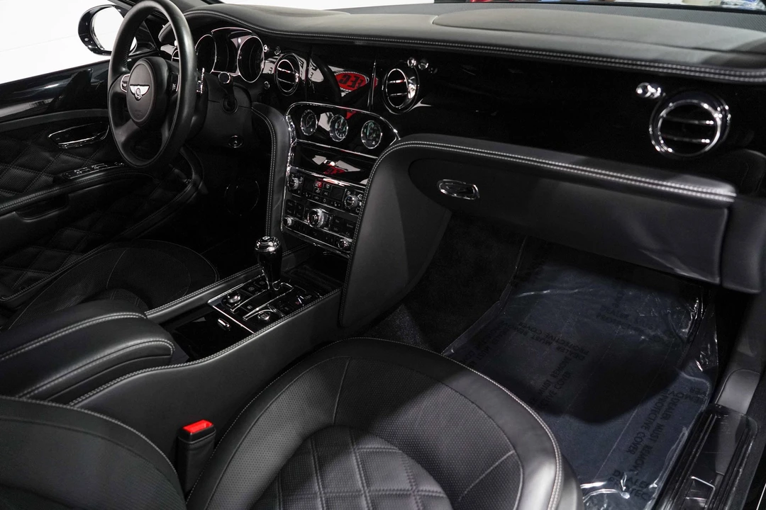 2016 Bentley - Image 16 of 31